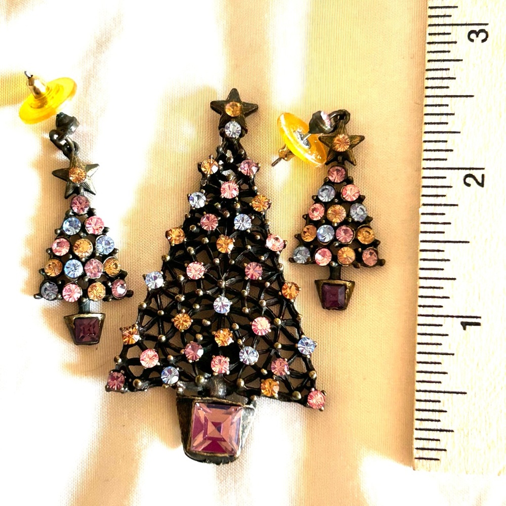 Sweet Romance Matching Pastel Christmas Tree Brooch and Earring Set.